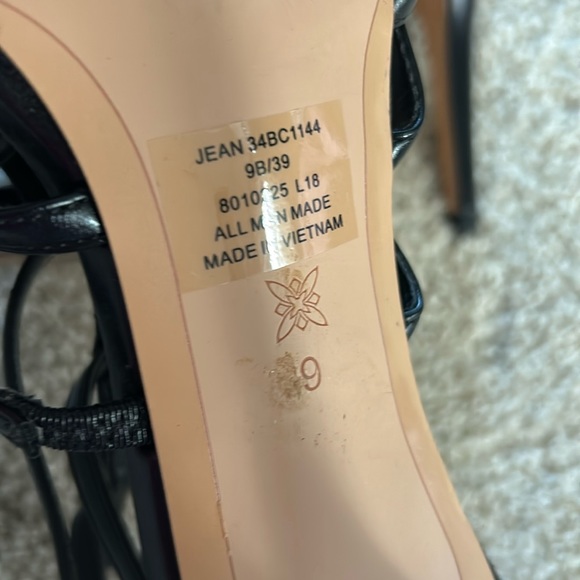 BCBGeneration caged sandal - Picture 11 of 12